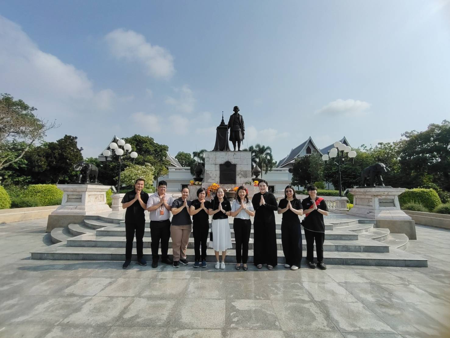 งานตรวจสอบ ไหว้สักการะอนุสาวรีย์พระบาทสมเด็จพระจอมเกล้าเจ้าอยู่หัว